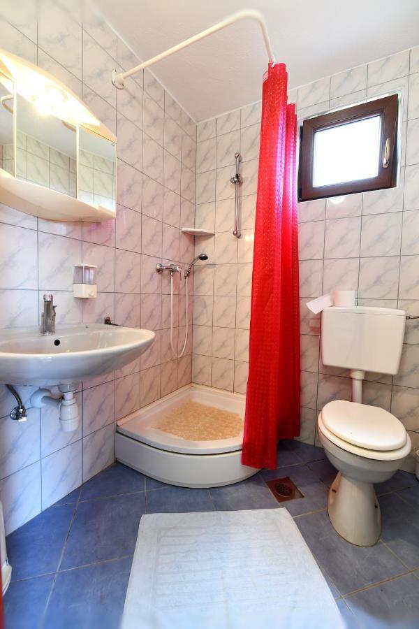 Guesthouse Ante Hodak Seliste Dreznicko Exterior photo